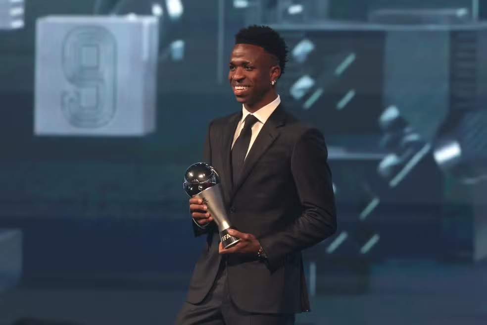 Fifa The Best 2024 Vini Jr. é eleito o melhor jogador do mundo Folha